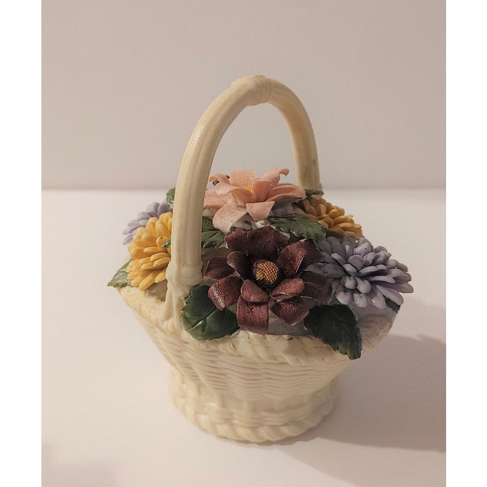 Vintage 1980 Avon Exclusive Hand Painted Porcelain Bisque Flower Basket 3.5"